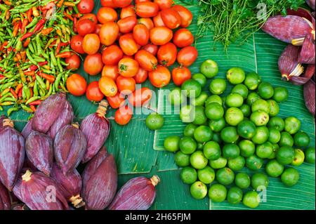 Laos, Province de Luang Prabang, ville de Luang Prabang, Patrimoine mondial de l'UNESCO depuis 1995, marche aux legumes // Laos, Province of Luang Pra Stock Photo