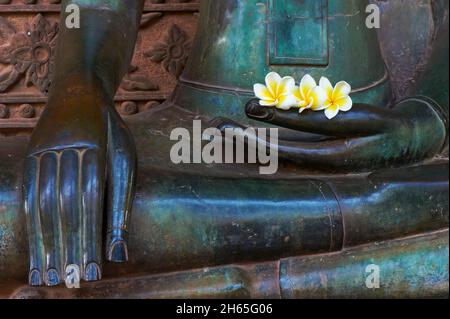 Laos, ville de Vientiane, temple Haw Pha Kaeo, 1565, statue de Bouddha // Laos, Vientiane city, Haw Pha Kaeo, 1565, statue of Buddha Stock Photo