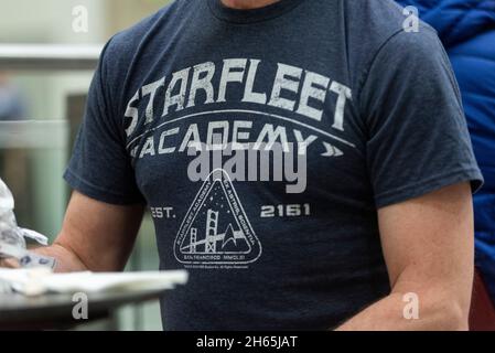 Starfleet academy t shirt cheap