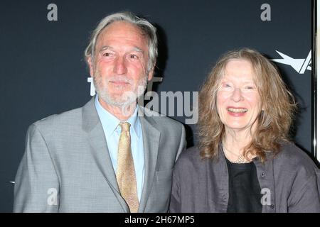 Los Angeles, USA. 11th Nov, 2021. Jan Munroe, Frances Conroy at the AFI Fest - The Power of The Dog LA Premiere at TCL Chinese Theater IMAX on November 11, 2021 in Los Angeles, CA (Photo by Katrina Jordan/Sipa USA) Credit: Sipa USA/Alamy Live News Stock Photo