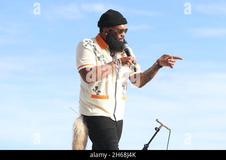 November 13, 2021, Fort Lauderdale, Florida, USA: Blanco Brown performs at the 2021 Tortuga Music Festival. (Credit Image: © Debby Wong/ZUMA Press Wire) Stock Photo