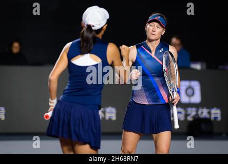 Shuai Zhang of China & Samantha Stosur of Australia in action during the second round robin doubles match at the 2021 Akron WTA Finals Guadalajara, Masters WTA tennis tournament on November 12, 2021 in Guadalajara, Mexico - Photo: Rob Prange/DPPI/LiveMedia Stock Photo