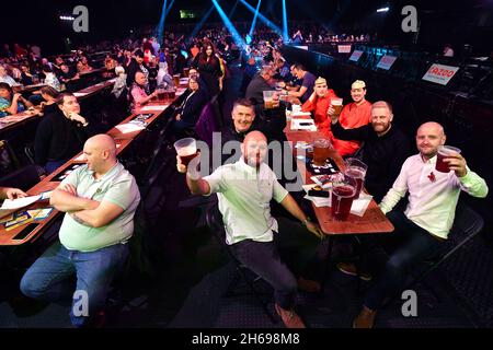 Grand Slam Darts 2021. The fans are back in town, double vaccinated darts fans are back watching their favourite sport at Aldersley Leisure Village in Wolverhampton, West Midlands. Credit: David Bagnall/Alamy Live News Stock Photo