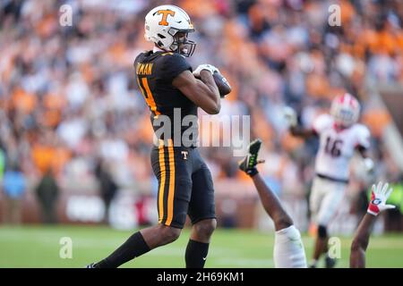 October 16, 2021: Cedric Tillman #4 of the Tennessee Volunteers catches the  ball for a touchdown during the NCAA football game between the University  of Tennessee Volunteers and the Ole Miss Rebels