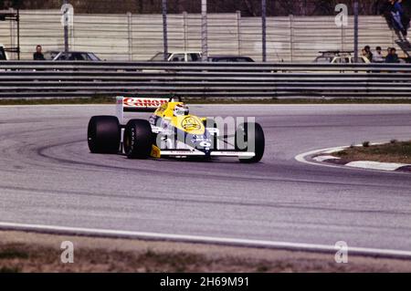 Imola, 1986: Tests of Formula 1 at Imola Circuit. Nelson Piquet in action on Williams FW11. Stock Photo