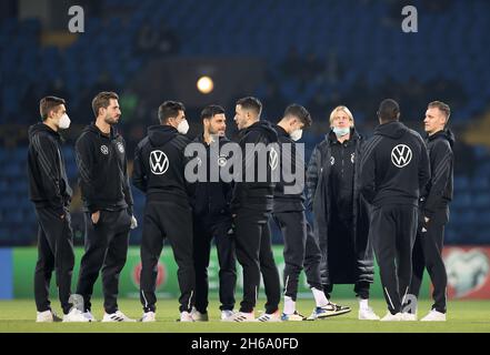 14 November 2021, Armenia, Eriwan: Football, World Cup Qualification Europe, Armenia - Germany, Group Stage, Group J, Matchday 10 at Vasken Sargsyan Republican Stadium. The players of the German national team are on the pitch before the match. Photo: Christian Charisius/dpa Stock Photo