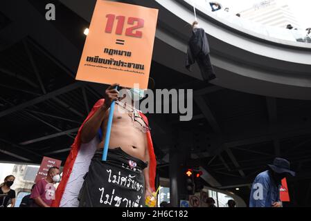 Bangkok, Thailand. 14th Nov, 2021. Protesters Against Absolute Monarchy gathered at the intersection of Pathumwan before marching to The Embassy of Germany in Bangkok, to submit a statement on November 14, 2021. (Photo by Teera Noisakran/Pacific Press) Credit: Pacific Press Media Production Corp./Alamy Live News Stock Photo