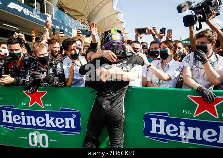 Sao Paulo, Brazil, 14/11/2021, HAMILTON Lewis (gbr), Mercedes AMG F1 GP W12 E Performance, portrait during the Formula 1 Heineken Grande Premio De Sao Paulo 2021, Sao Paulo Grand Prix, 19th round of the 2021 FIA Formula One World Championship from November 12 to 14, 2021 on the Interlagos Circuit, in Sao Paulo, Brazil - Photo: Antonin Vincent/DPPI/LiveMedia Stock Photo