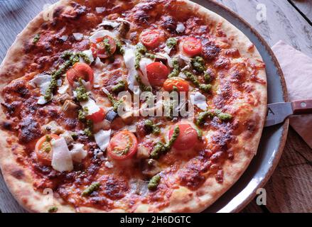 Wood-fired pizza at The Ruin Beach Cafe on Tresco, Isles of Scilly Stock Photo