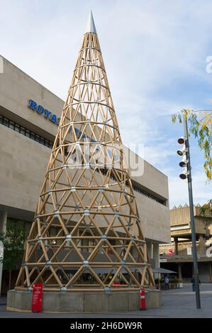 'Paper Tower' designed byJapanese architect Shigeru Ban for the London Design Festival. The tower which is made from cardboard tube is 22m tall making it the worlds tallest paper tower. The tower is outside the Royal Festival Hall, South Bank, London, UK.  24 Sep 2009 Stock Photo