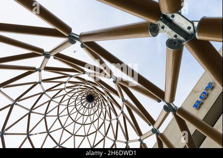 'Paper Tower' designed byJapanese architect Shigeru Ban for the London Design Festival. The tower which is made from cardboard tube is 22m tall making it the worlds tallest paper tower. The tower is outside the Royal Festival Hall, South Bank, London, UK.  24 Sep 2009 Stock Photo