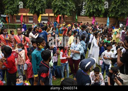 Kolkata, India. 14th Nov, 2021. Participants of the Children's Day celebration on 14 November in India to commemorate the birthday of the nation's first Prime Minister, Jawaharlal Nehru. It is organized by the Birla Industrial & Technological Museum (BITM), Govt Of India at their premise amid Covid-19 pandemic. (Photo by Biswarup Ganguly/Pacific Press/Sipa USA) Credit: Sipa USA/Alamy Live News Stock Photo