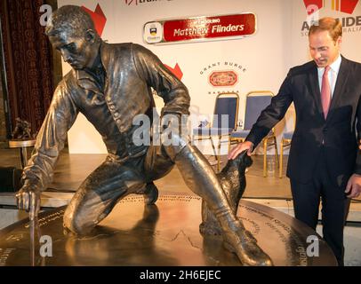 HRH the Duke of Cambridge unveiling a commemorative statue of legendary explorer Captain Matthew Flinders, commissioned by South Australia, at Australia  House, London   Stock Photo