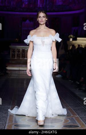 November 15, 2021 - Models on the catwalk during the Rome Fashion White show in the Anglican church if St. Paoul inside the wall in Rome, Italy. © Evandro Inetti via ZUMA Wire) (Credit Image: © Evandro Inetti/ZUMA Press Wire) Stock Photo