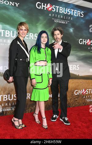 Director Jason Reitman and daughter Josephine Reitman and girlfriend Madison Ritland attend the 'Ghostbusters:Afterlife' Movie Premiere on November 15, 2021 at AMC Lincoln Square in New York, New York, USA Robin Platzer/ Twin Images/ Credit: Sipa USA/Alamy Live News Stock Photo