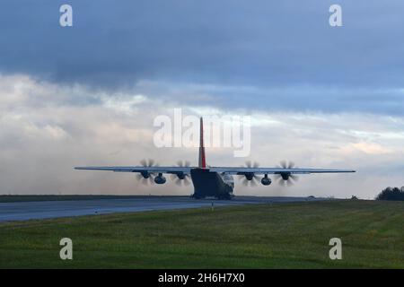 An LC-130 'Skibird' ski-equipped aircraft assigned to the New York Air National Guard's 109th Airlift Wing,  leaves Stratton Air National Guard Base in Scotia, New Yoirk, heading to Antarctica on Nov. 15, 2021. The wing flies the largest ski-equipped aircraft in the world and supports National Science Foundation research in Antarctica. The wing is deploying five aircraft and 184 Airmen on the missions this year. (U.S. Air National Guard photo by Senior Master Sgt. William Gizara) Stock Photo