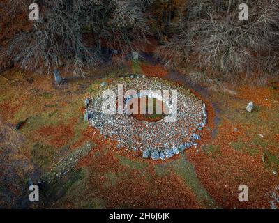 Aerial view of Clava Cairns, a Bronze Age burial complex of standing stones, ring cairns, passage graves and kerb cairns, near Inverness, Scotland Stock Photo