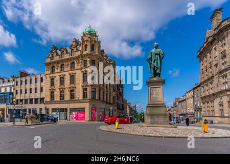 View of William Pitt The Younger statue on George Street, Edinburgh, Scotland, United Kingdom, Europe Stock Photo