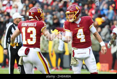 Nov 14, 2021; Landover, MD USA; Tampa Bay Buccaneers center Ryan Jensen  (66) prepares before an NFL game at FedEx Field. The Washington Football  Team beat the Buccaneers 29-19. (Steve Jacobson/Image of