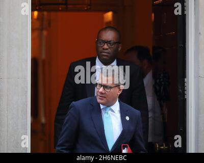 Minister of State at the Cabinet Office Alok Sharma and Business Secretary Kwasi Kwarteng leave after a meeting at Downing Street, Westminster, London, UK Stock Photo