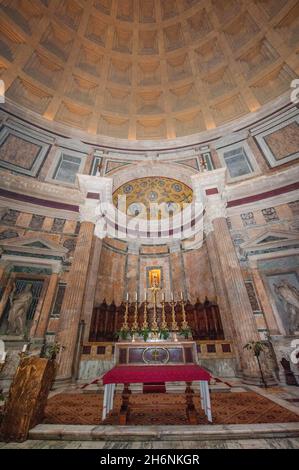 Interior with altar and apse, Pantheon, Rome, Lazio, Italy, Europe ...