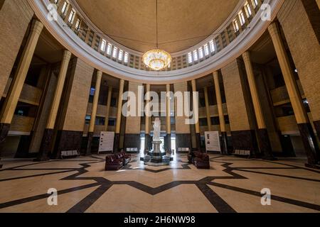 Interior of the Baghdad Central railway Station, Baghdad, Iraq Stock Photo