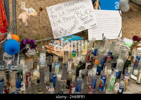 Los Angeles, CA, USA. 12th Sep, 2020. A makeshift memorial setup during a protest at the scene of the shooting of Dijon Kizzee. Credit: Rise Images/Alamy Stock Photo