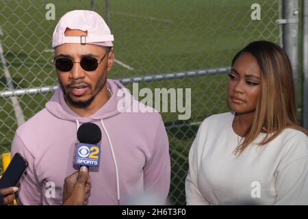 Mookie Betts of the Los Angeles Dodgers with wife Brianne Hammonds News  Photo - Getty Images