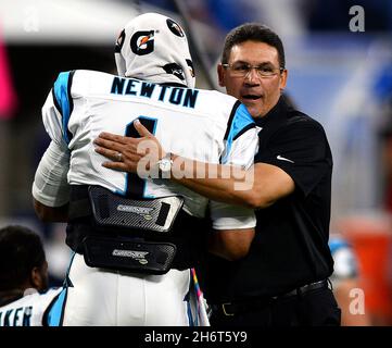 Detroit, USA. 08th Oct, 2017. Carolina Panthers head coach Ron Rivera, right, embraces quarterback Cam Newton (1) prior to action against the Detroit Lions on Oct. 8, 2017, at Ford Field in Detroit. (Photo by Jeff Siner/Charlotte Observer/TNS/Sipa USA) Credit: Sipa USA/Alamy Live News Stock Photo