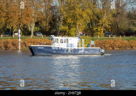 Port of London Authority Harbour Master patrol boat Chelsea approaching Chiswick Bridge on the A316, in Chiswick, west London, England, U.K. Stock Photo