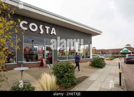 Costa Coffee on a retail development anchored by B&Q in Huntingdon Stock Photo