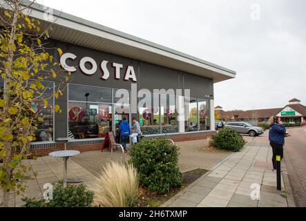 Costa Coffee on a retail development anchored by B&Q in Huntingdon Stock Photo