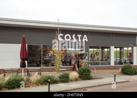 Costa Coffee on a retail development anchored by B&Q in Huntingdon Stock Photo