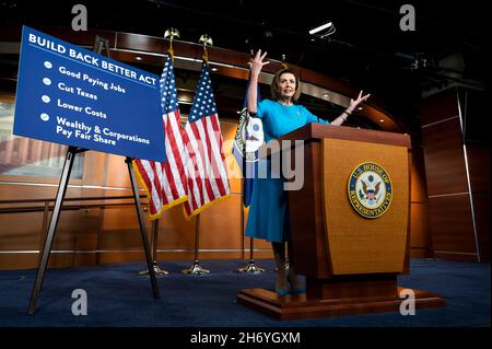 Washington, DC, USA. 18th Nov, 2021. November 18, 2021 - Washington, DC, United States: House Speaker NANCY PELOSI (D-CA) speaking at her weekly press conference. (Credit Image: © Michael Brochstein/ZUMA Press Wire) Stock Photo