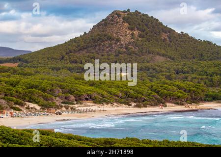 Cala Agulla beach an mountain Puig de s'Agulla in Cala Rajada, Capdepera, Majorca, Mallorca, Balearic Islands, Spain Stock Photo