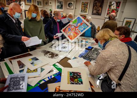 Saffron Walden, UK. 20th Nov, 2021. Fry Art Gallery Annual Exhibition and Sale Saffron Walden Essex UK  20/21 November 2021  Credit: BRIAN HARRIS/Alamy Live News Stock Photo