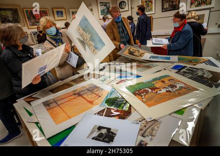 Saffron Walden, UK. 20th Nov, 2021. Fry Art Gallery Annual Exhibition and Sale Saffron Walden Essex UK  20/21 November 2021  Credit: BRIAN HARRIS/Alamy Live News Stock Photo