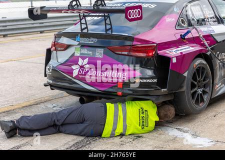 Sebring, USA. 19th Nov, 2021. Cars Pit Stop during 24H Series powered by Hankook. Schedule includes USA stops on November 19-21, 2021. Racing cars from the many countries, such as: Germany, USA, France, Nederland, Romania, Denmark, Canada, Spain, Great Britain, Italy; in many different classes: GT4, 991, GTX, GT3, TCR, TCX, P4. (Photo by Yaroslav Sabitov/YES Market Media/Sipa USA) Credit: Sipa USA/Alamy Live News Stock Photo