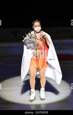 Grenoble, France. Ladies Awards, Wakaba HIGUCHI (Japan) third place, at the ISU Grand Prix of Figure Skating - Internationaux de France, at Polesud Ice-Rink Complex, on November 20, 2021 in Grenoble, France. Credit: Raniero Corbelletti/AFLO/Alamy Live News Stock Photo