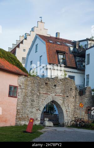 VISBY GOTLAND one of the old city gates in the  medieval wall Stock Photo