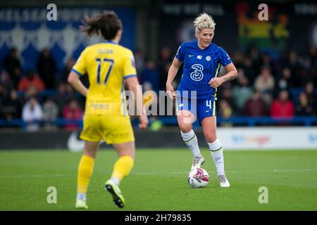 London, UK. 21st Nov, 2021. LONDON, UK. NOVEMBER 21ST : Millie Bright of Chelsea FC controls the ball during the 2021-22 FA Womens Superleague fixture between Chelsea FC and Birmingham City at Kingsmeadow. Credit: Federico Guerra Morán/Alamy Live News Stock Photo