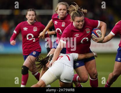 England's Sarah Bern during the Autumn International match at Sixways Stadium, Worcester. Picture date: Sunday November 21, 2021. Stock Photo