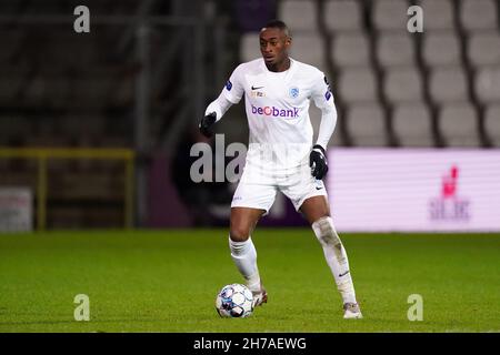 GENK, BELGIUM - JULY 14: Mujaid Sadick of Genk coaches his teammates during  the Club Friendly match between KRC Genk and AZ Alkmaar at Luminus Arena on  July 14, 2021 in Genk