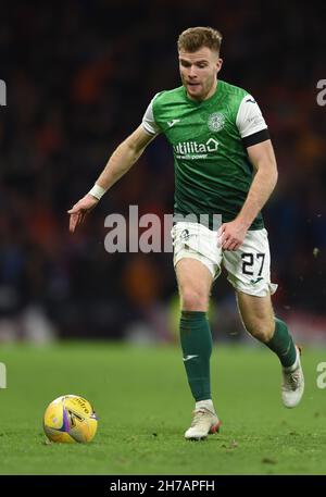 Glasgow, UK. 21st Nov, 2021. Chris Cadden of Hibernianduring the The Scottish League Cup match at Hampden Park, Glasgow. Picture credit should read: Neil Hanna/Sportimage Credit: Sportimage/Alamy Live News Stock Photo