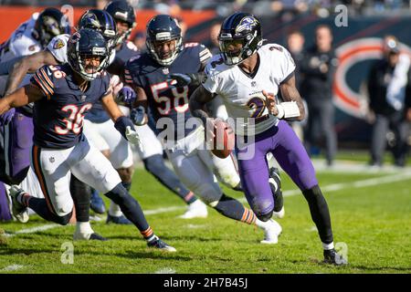 Chicago, Illinois, USA. 21st Nov, 2021. - Bears #11 Artavis Pierce warms up  before the NFL Game between the Baltimore Ravens and Chicago Bears at  Soldier Field in Chicago, IL. Photographer: Mike