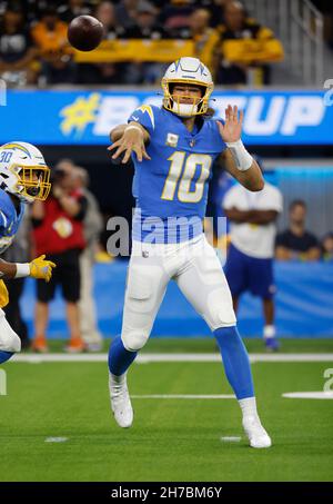 Los Angeles Chargers quarterback Justin Herbert (10) looks to throw a pass  during an NFL football game against the Seattle Seahawks, Sunday, Oct. 23,  2022, in Inglewood, Calif. (AP Photo/Kyusung Gong Stock