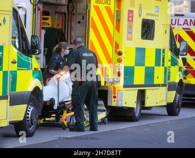 London, UK. 22nd Nov, 2021. Ambulances outside the Royal London Hospital in Whitechapel. The NHS is under extreme pressure as there is a backlog of patients. Credit: Mark Thomas/Alamy Live News Stock Photo