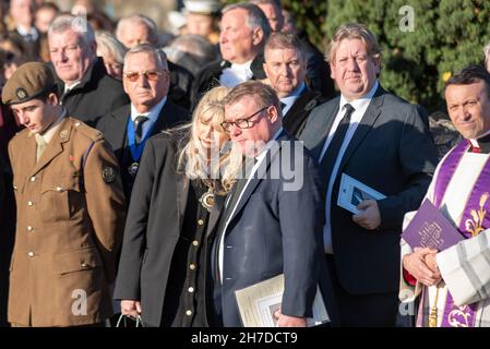 Southend on Sea, Essex, UK. 22nd Nov, 2021. The family of murdered Southend West MP Sir David Amess and invited guests have attended a private memorial funeral service at St. Mary’s Church in Prittlewell, Southend. The casket was then carried in a horse-drawn hearse through the town for people to pay their respects before heading to the Chapel of Rest prior to a service at Westminster Cathedral the following day. Mourners included MP Mark Francois with Brentwood Mayor Councillor Olivia Sanders. Francois is Conservative MP for Rayleigh and Wickford Stock Photo