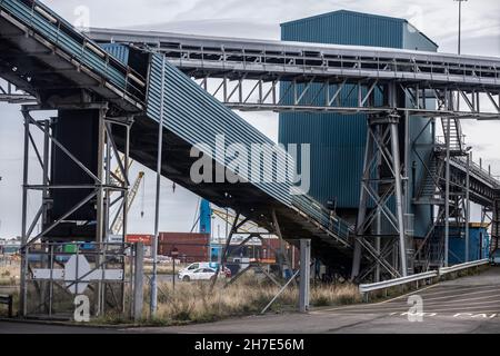 Port of Tyne the location of the Dogger Bank Wind Farm development, 50:50 joint venture between Equinor and SSE Renewables, Newcastle, England, UK Stock Photo