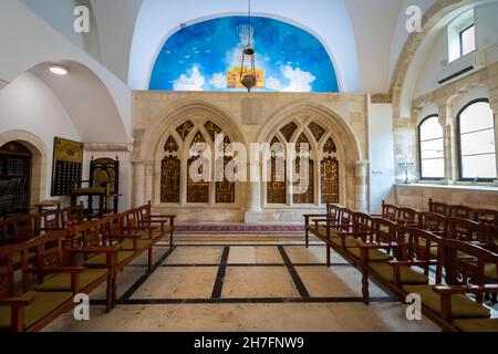 21-11-2021. jerusalem-israel. An inside view of the central and ancient synagogue, named after Rabbi Yochanan ben Zakkai. In the Jewish Quarter of Jer Stock Photo